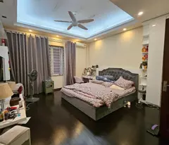 Bán Nhà Nguyễn Khánh Toàn  45m2- 8.6 Tỷ - Ngõ Nông- Thông Thoáng - 5m Ra OTo - Dân Trí Cao