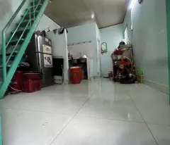 Mặt tiền hẻm Bến Vân Đồn- Hẻm trứớc nhà 4m Ngang 4 x 5 trệt lầu nhà C4 
hơn 1 tỷ Q4