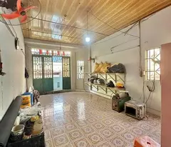 Cư xá Phú Bình Lạc Long Quân Phường 5 Quận 11.