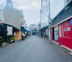 KẸT VỐN CẮT LỖ BÁN NHÀ 2 TẦNG Ô TÔ TRONG NHÀ LÊ VĂN KHƯƠNG CHỈ NHỈNH 5 TỶ.