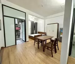 Cần bán nhà mặt ngõ đẹp Phố Hoa Bằng,ô tô đỗ cửa, vài bước chân ra mặt đường 80m x 6 tầng 12,5 tỉ