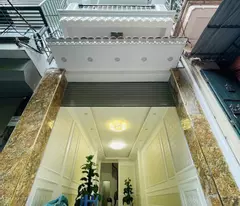Nhà Đẹp Phố Quan Nhân, Thanh Xuân,5 Tầng Mới, Ô Tô, Diện Tích 40m2, Gía Rẻ, Nhỉnh 6 Tỷ.