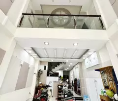 BÁN NHÀ  PHÚ NHUẬN - MẶT TIỀN  PHAN XÍCH LONG P7 PHÚ NHUẬN 60M2 ( A4  - 18 TỶ