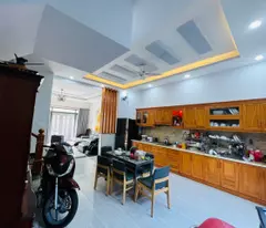 NHÀ HXH 2 lầu 3 phòng ngủ QUẬN 2