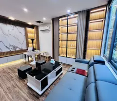 BÁN NHÀ HOÀNG QUỐC VIỆT-PHÂN LÔ - Ô TÔ CHẠY VÒNG QUANH - ÔTÔ VÀO NHÀ - NGÕ THÔNG - KINH DOANH -