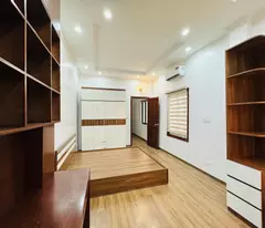 BÁN NHÀ HOÀNG QUỐC VIỆT-PHÂN LÔ - Ô TÔ CHẠY VÒNG QUANH - ÔTÔ VÀO NHÀ - NGÕ THÔNG - KINH DOANH -