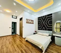 CẦN BÁN GẤP CĂN NHÀ YÊN HOÀ - NGÕ TRƯỚC NHÀ GẦN 3M - CÁCH PHỐ CHỈ VÀI BƯỚC CHÂN - NHÀ ĐẸP FULL NỘI