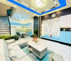 Bán nhà PHÙNG CHÍ KIÊN – 2 Thoáng – 10M ra oto đỗ - gần phố - full nội thất