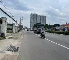 Cho thuê mặt bằng mặt tiền Quốc lộ 13, 150m2 giá 13tr
