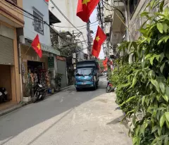 Bán Nhà Mặt Ngõ To Như Mặt Phố _ Ô TÔ Tránh _ Lô Góc Kinh Doanh _  Gia 9,5 tỷ