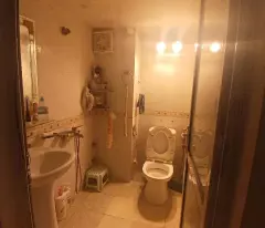 BÁN NHÀ CÂU DIỄN_ NHÀ HIẾM _ DÂN XÂY CHẮC CHẮN_ OTO TRANH_KINH DOANH LUÔN . Gía 8,5 tỷ