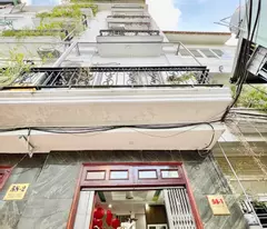 Bán nhà Bà Triệu 31m2 5 tầng, nhà mới, tặng nội thất, ở ngay 5.35 tỷ.