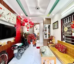 Bán nhà Bà Triệu 31m2 5 tầng, nhà mới, tặng nội thất, ở ngay 5.35 tỷ.