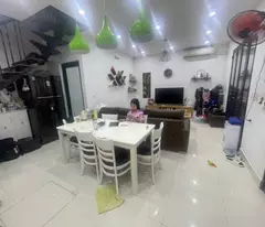 Bán nhà Đội Cấn Ba Đình, 47m2, lô góc, 4.8 tỷ