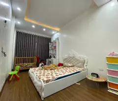 Đại Từ, 40m2, 5 tầng, nhà đẹp, ô tô ngủ trong nhà, nhỉnh 7 tỷ, LH 0904690958