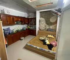 Cần bán Phố Dương Quảng Hàm Cầu GIấy ô tô tránh,vị trí tiện lợi 11 phòng 57m x6 tầng 9,7 tỉ