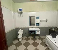 Cần bán Phố Dương Quảng Hàm Cầu GIấy ô tô tránh,vị trí tiện lợi 11 phòng 57m x6 tầng 9,7 tỉ