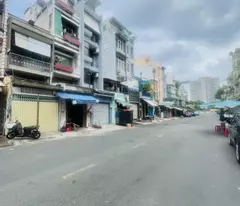 Mặt tiền giáp Võ Văn Kiệt i Q.5, 3 tầng ,hơi cũ  chỉ 8ty8