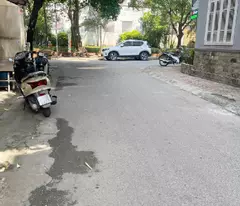 Bán nhà Yên Bình, 5 tầng, gần Hồ, ngõ nông, Cạnh KĐT Văn Quán  8.7 tỷ.