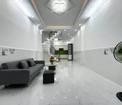 NGAY NGÃ TƯ 4 XÃ - TÂN HOÀ ĐÔNG - NHÀ 3 TẦNG MỚI - 42M2 - 3 PHÒNG NGỦ - HẺM ĐẸP THÔNG - SỔ NỞ HẬU