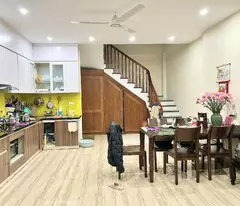 Nhà đẹp/ Nguyễn Ngọc Vũ/ Thanh Xuân/ 51m2 MT5m/ Ô tô