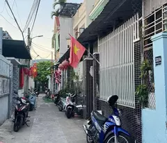BAN NHÀ ĐƯỜNG NGÔ QUYỀN, KIỆT LỘ GIỚI 3M,  GẦN CHỢ, GẦN BIỂN, CAO RÁO, BÁN ĐẤT TẶNG NHÀ,