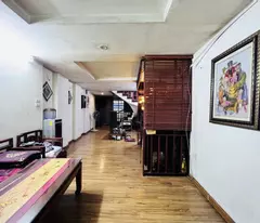 BÁN NHÀ TRUNG KÍNH_MẶT NGÕ THÔNG_ KINH DOANH SẦM UẤT_NGÕ TO_GẦN PHỐ_ DÂN XÂY CHẮC CHẮN.