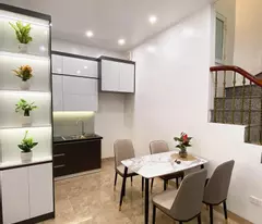 Bán nhà MP Nguyễn Chính, 5T, ô tô đỗ, hợp làm kinh doanh, thuê văn phòng, chỉ nhỉnh 4 tỷ