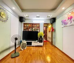 BÁN NHÀ ĐƯỜNG CẦU GIẤY 40M2 5 TẦNG 10M RA ĐƯỜNG Ô TÔ NGÕ THÔNG GIÁ 8 TỶ