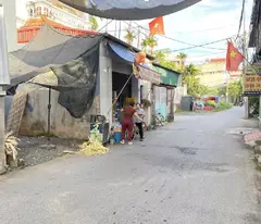 SIÊU HIẾM ĐẤT KINH DOANG TỐT ,THÔNG SỐ ĐẸP ,NGAY MẶT ĐƯỜNG TO Ô TÔ CHẠY QUA CỬA NHÀ LUÔN