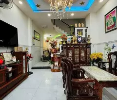 Bán nhà mặt tiền đường 33 phường Bình Trưng Tây Quận 2 cách Lê Văn Thịnh 70m 
nhà 3L vị trí đẹp