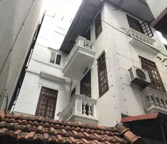 BIỆT THỰ TRẮNG NGỦ TRONG RỪNG - ĐẤT YÊN HÒA CẦU GIẤY - GIÁ 132TR/M2