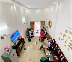 TỈNH LỘ 10  - HẺM XE TẢI 8M THÔNG TỨ TUNG - NHÀ 2 TẦNG 3 PHÒNG NGỦ 73M2 TIỆN ÍCH NGẬP TRÀN CHỈ HƠN