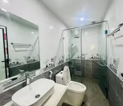 Tân Mai, 35m2, Nhà mới 5 tầng, Ô tô rất gần, Nhỉnh 5 tỉ, LH 0904690958