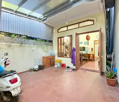 Bán nhà mặt đường Chợ Hàng , vị trí cực đẹp  để kinh doanh buôn bán