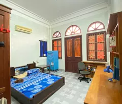 Bán nhà mặt đường Chợ Hàng , vị trí cực đẹp  để kinh doanh buôn bán