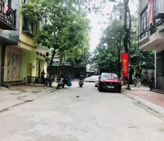 BÁN NHÁ PHU DIÊN _ DT 45M MT 3M NHÀ XÂY MƠI 6 TẦNG THANG  MÁY_ MÕI TẦNG MỘT PHONG KHÉP KÍN .