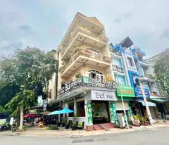 Góc 2 MTKD Nguyễn Thế Truyện, p. Tân Sơn Nhì DT 4x15m, 4 tầng