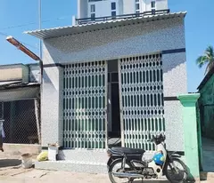 Nhà mới 54m2 sổ hồng riêng Trung Chánh - Hóc Môn giá 800 triệu buông sổ.