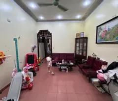 LÝ ĐẠO THÀNH, HOÀN KIẾM – 44M2 3 TẦNG CỰC HIẾM NHÀ BÁN- NẰM VỊ TRÍ ĐẮC ĐỊA- LÔ GÓC 2 MẶT THOÁNG,