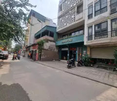 Bán Nhà Mặt Phố Đội Cấn vỉa hè rộng mặt tiền thoáng Kinh Doanh Đỉnh