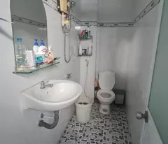 BÁN NHÀ MẶT TIỀN ĐƯỜNG 5M , NHÀ 2 TẦNG , Ở VÀ KINH DOANH, HIẾM TRONG PHÂN KHÚC GIÁ