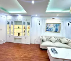 Bán Nhà Hoàng Hoa Thám Ba Đình Ngõ  Ba Gác Tránh, Sàn Gỗ, Cửa Chống Cháy, Nội Thất Cao Cấp