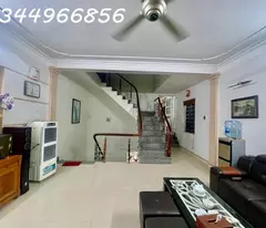 Bán Nhà 4 Tầng Quận Bắc Từ Liêm dân xây,ô tô tránh,ngõ thông,kinh doanh,văn phòng hơn 8 tỷ.