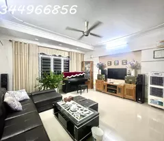 Bán Nhà 4 Tầng Quận Bắc Từ Liêm dân xây,ô tô tránh,ngõ thông,kinh doanh,văn phòng hơn 8 tỷ.