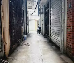 BÁN NHÀ TRẦN CUNG - DÂN XÂY - HAI THOÁNG - GẦN PHỐ - 6 NGỦ ĐẦY ĐỦ CÔNG NĂNG - NỞ HẬU- VỊ TRÍ GẦN