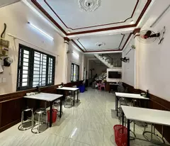 Bán CHDV mặt tiền ngay Nguyễn Chánh Sắt, P13, Tân Bình, 190m2, 5 tầng, thang máy.