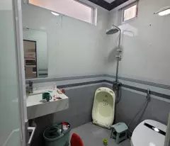 Hoàng Hoa Thám - 32m2 - 6 Tầng - Thang máy - 4m măt tiền - Ngõ thông - Kinh doanh
