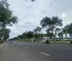 Bán nhà gác lửng 100m ra bở sông Hàn, 81m2, ngang 5,5m, đường 5m ô tô Trần Hưng Đạo, Sơn Trà, Đà