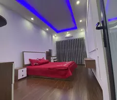 Bán nhà phố Minh Khai, Hai Bà Trưng 30m, 5 tầng. Giá: 5.95 tỷ